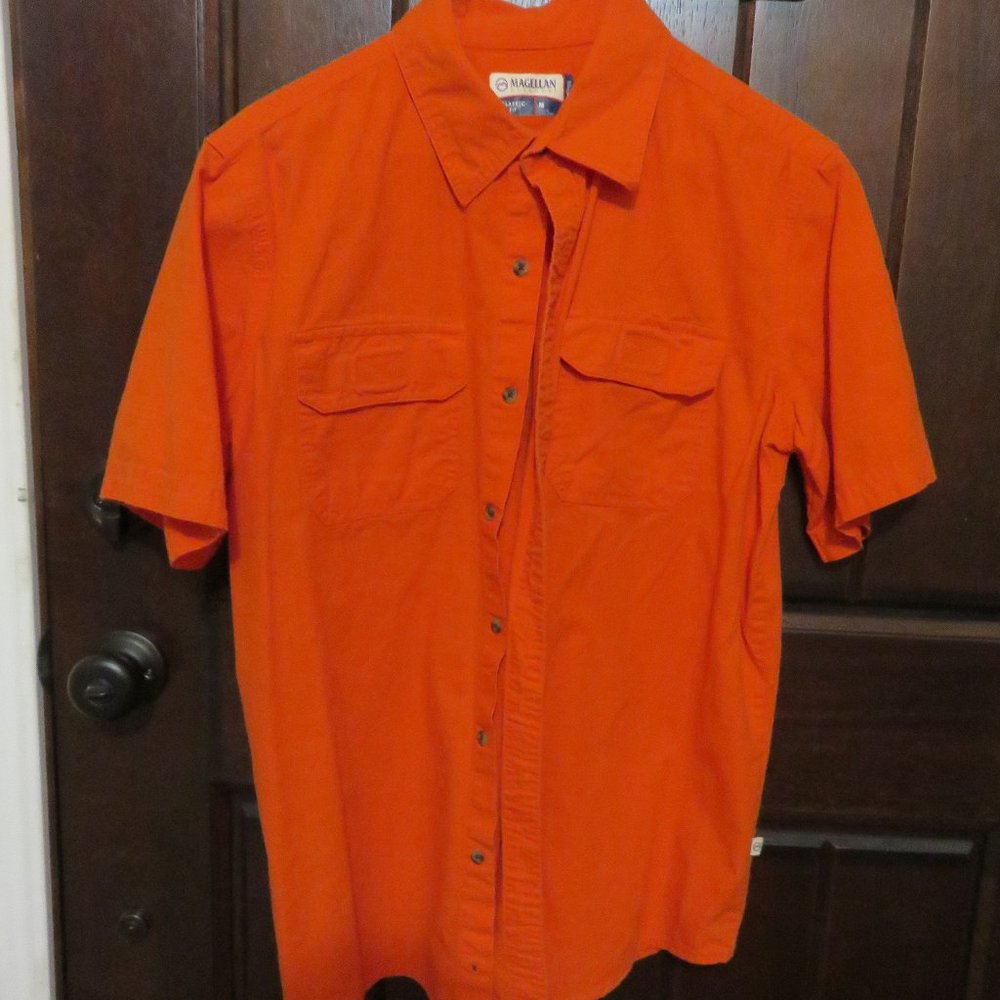 MAGELLAN  MAG SHIELD CLASSIC FIT RED SHIRT SIZE MED